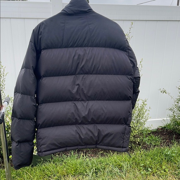 patagonia men’s Black Puffer Jacket - Picture 5 of 7